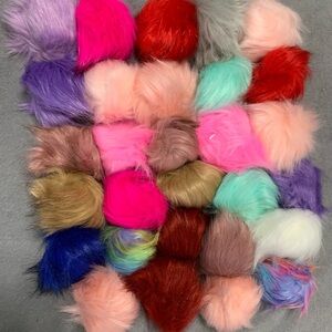 Faux Fur Pompoms in Birght Colors (29 pcs.)